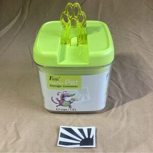 Felli Pet Storage Container